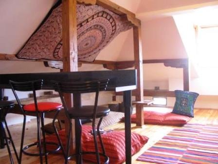 Low Costel Hostel